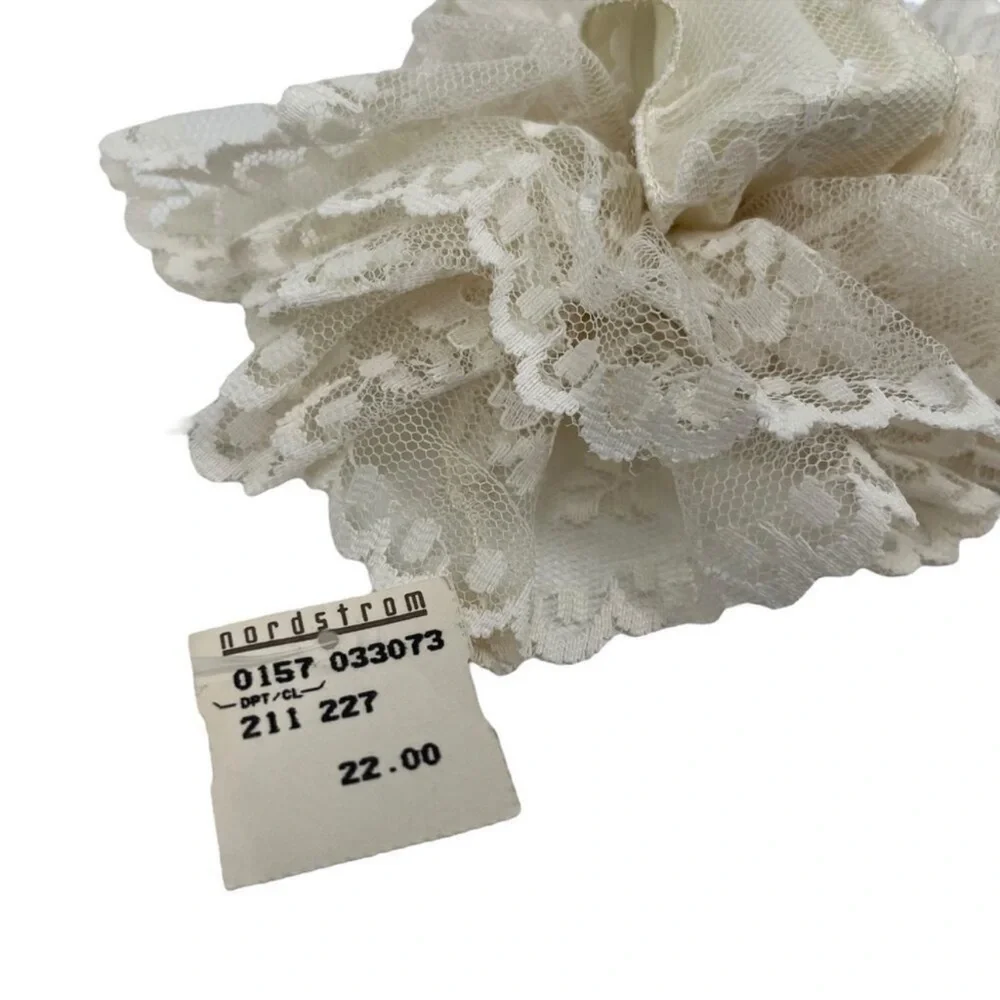 Vintage Nordstrom Hair Claw Clip Lace Ruffle Cream White Bridal